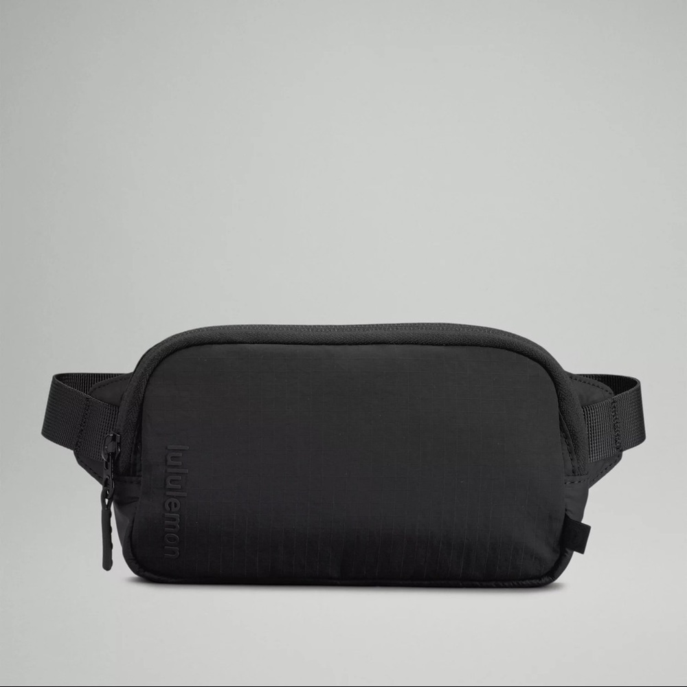 NWT Lululemon Black Mini Belt Bag